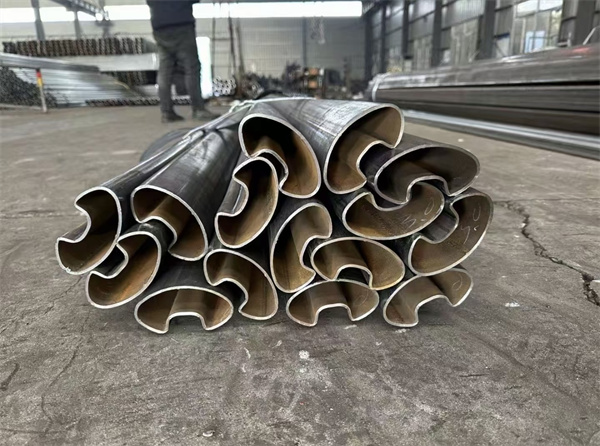 异型钢管